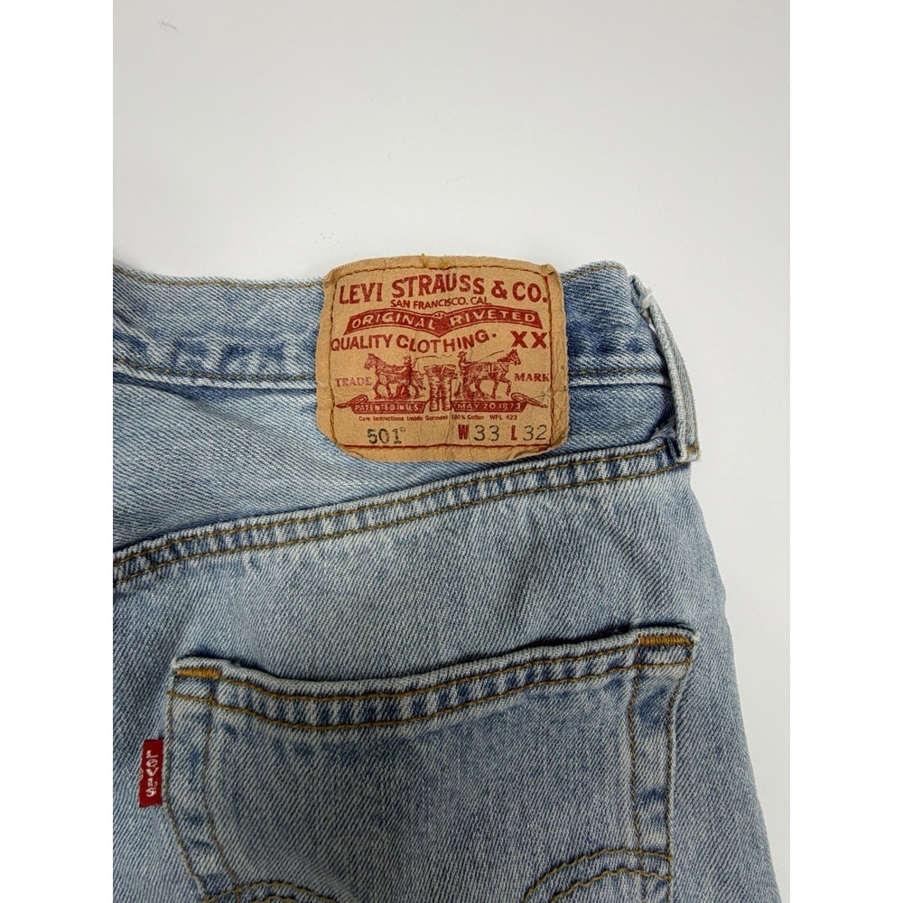 Levi's 501 XX Jeans Men's 33x32 Light Wash Straight Leg Button Fly Denim Pants - Picture 3 of 7